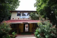尼薩爾加度假村 Art of Living International Center附近的飯店