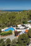 Beautiful house with large pool for 8 in the hills of San Jose very well located - Villas
