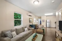 Adorable Chesapeake Bay Beach Cottage B Just 1 Block from the Sand!