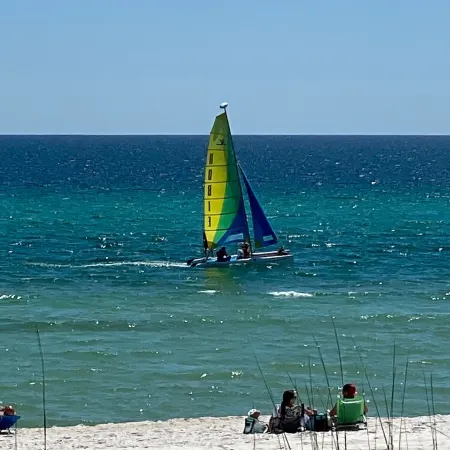 30A Sparkling Clean 🦋Salt therapy!Stay on BeachWest , pier park ocean front