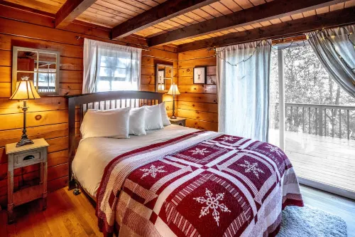 Northwoods of Lake Geneva. Pet-Friendly! Beach Passes Included!