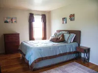 Unwind on Vine Hotels in Macon