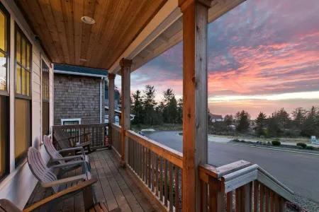 Ocean Views in Depoe Bay