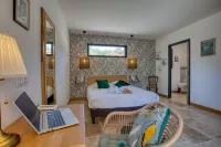 LOU MIYA - Gîte Périgourdin 5kms from SARLAT, Air-conditioned, Jacuzzi