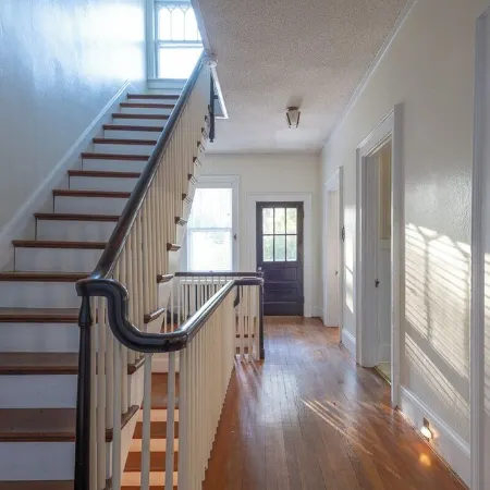 Stately historic 3bdr shore house near Cape Charles, boat parking, pet friendly