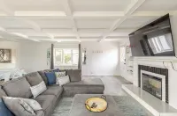 Fantastic Brickhouse sleep 12 plus, near MSU, Bass pro, Springfield downtown! 스프링필드 호텔