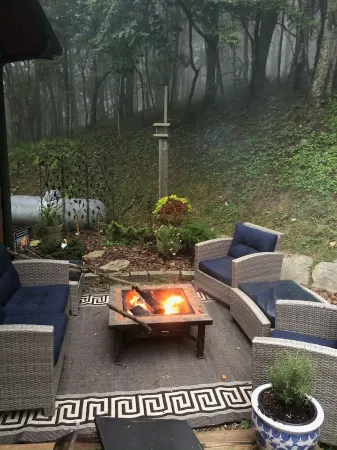 Don't Miss Out on Fall! Book Now for OCT/Nov and Ski Season at Hatley Pointe!