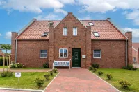 Wildente Greetsiel Hotels in der Nähe von Evangelisch-reformierte Kirche Greetsiel