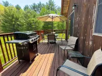 Amazing Lake View~Wood Stove~Deck~Outdoor Shower
