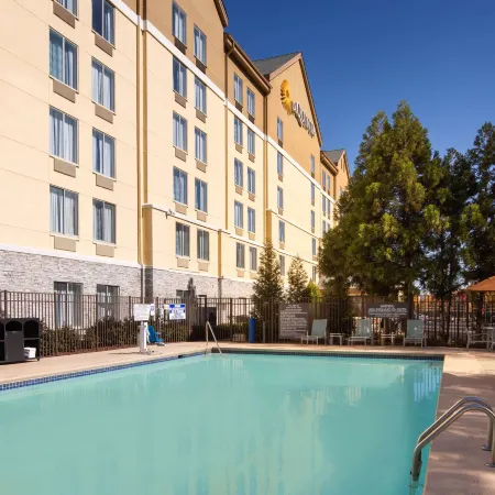 La Quinta Inn & Suites by Wyndham Atlanta Airport North