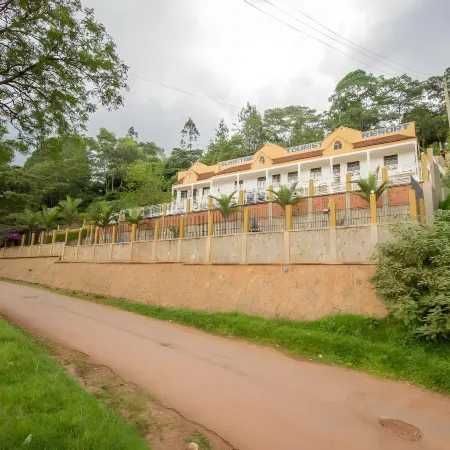 Albertine Tourist Resort
