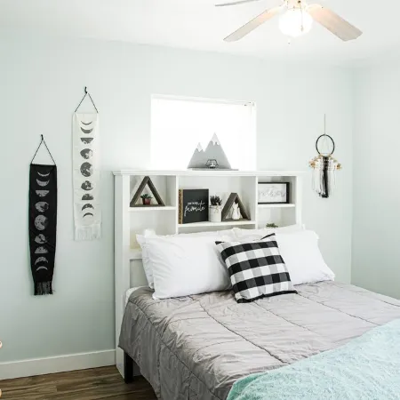 Cozy 4Br Home – Two Living Spaces & Great Access