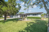 Book Now! Canal Front Rental with Boat Dock Available Hotels near Withlacoochee Bay Trail. 10201 N Suncoast Blvd Crystal
