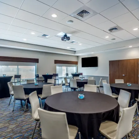 Holiday Inn Express & Suites Rice Lake by IHG