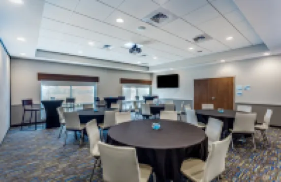 Holiday Inn Express & Suites Rice Lake by IHG