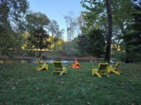 The Riverside Cottage... Charming  2-bedroom cottage on the Mohican River