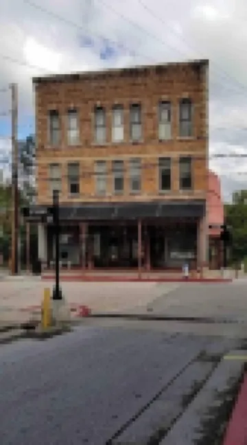 Night Owl 4S DOWNTOWNoptional paid parking upon request)