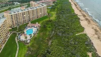 Oceanfront Retreat: Modern 3-Bedroom Condo in Palm Coast - ติดทะเล