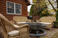 Private Beautiful Home - Family Friendly - 1 min. Walk to Candlewood Lake