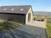 Granddad's Shed, with WiFi, Log Burner Hôtels à : 