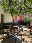 House with garden a stone's throw from the center of Valencia and the beach