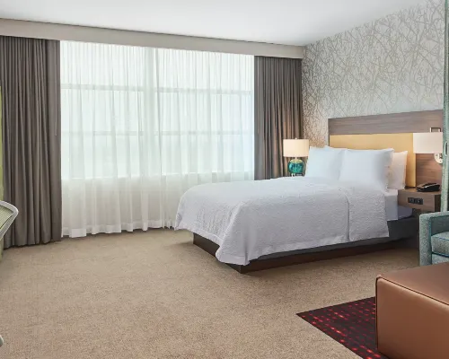 Home2 Suites by Hilton Chicago McCormick Place Hotels near Bridgeport