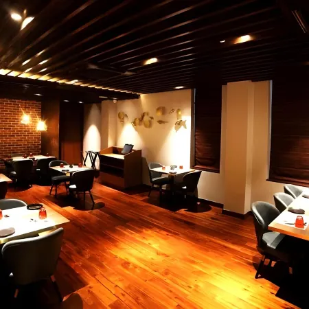 Hotel le Lotus Grand Varanasi
