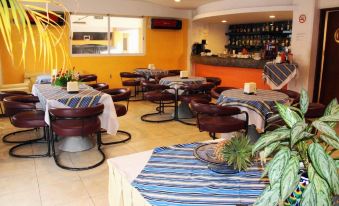 Hotel Impala -Atras del Ado