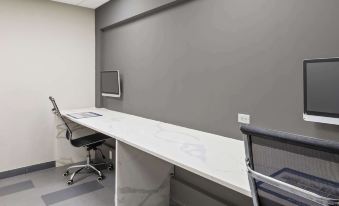 Best Western Inn  Suites - Midway Airport