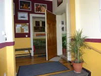 Hummel Hostel Hotels in Nohra