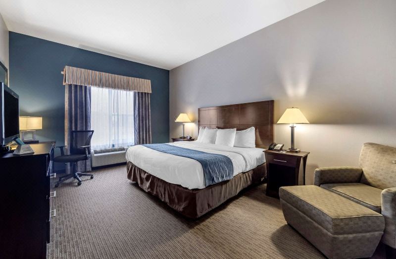 Comfort Inn & Suites Oklahoma City West - I-40