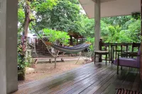 시창 마이 홈 Kho Sichang Tha-Lang Pier 주변 호텔