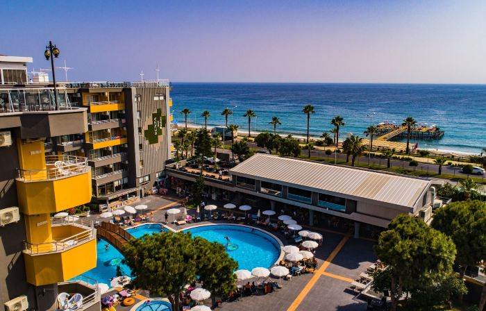 Senza Grand Santana Hotel