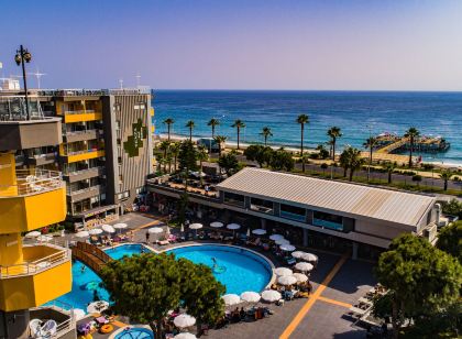 Senza Grand Santana Hotel