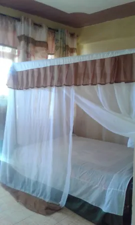 Check Point Guest House Отели в г. Olooloitikosh