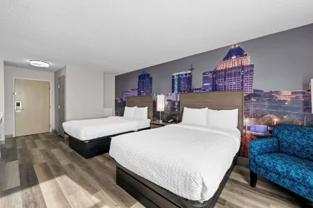 High Point Inn & Suites