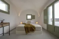 Oia Kissiri - Private Pool Villas - 4-Star