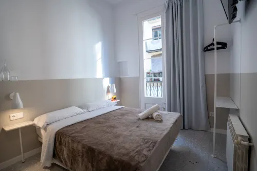 Hostal Hera - Pensions