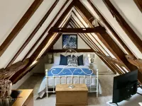 Chestnut Tree Cottage, 7 High Street Hotels in West Hoathly
