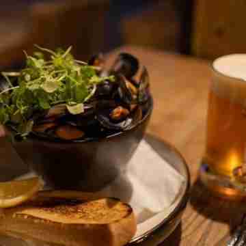 10 Loch View with Loch Views Dining/Meeting Rooms