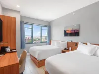 Liberty View Brooklyn Hotel Hotels near Cuite Park