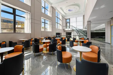 Ly New York Hotel Отели рядом с достопримечательностью «Free Synagogue of Flushing»