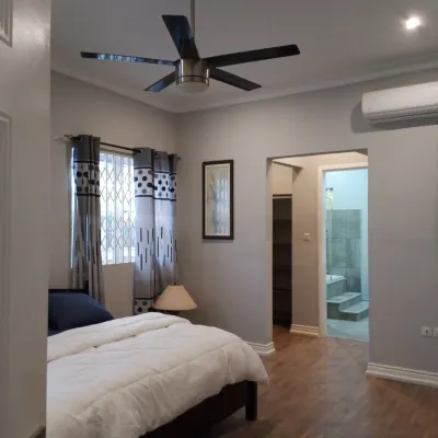 4 Bedrooms Family House Sakumono