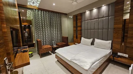 Hotel Pushpa Inn Отели в г. Банаскантха