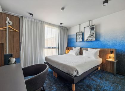 Akena Serris  Val d'Europe