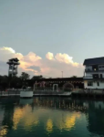 โคโคนัท การ์เด้น การ์เด้น คาเฟ่ โรงแรมในตำบล ห้วยไคร้