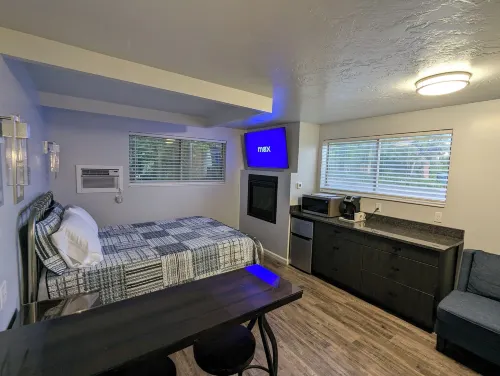 Majestic Rockies Motel Hotels in Midvale
