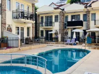Dove Apart Hotel - Kolam Renang