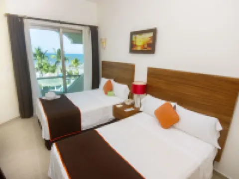 Playa Caracol Hotel & Spa Hotels in Boca Del Rio