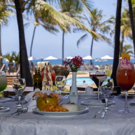 Catussaba Resort Hotel Отели рядом с достопримечательностью «Пляж Итапуа»